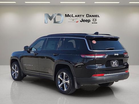 New 2026 Jeep Grand Cherokee L Limited w/ Luxury Tech Group II AWD/4WD image 4
