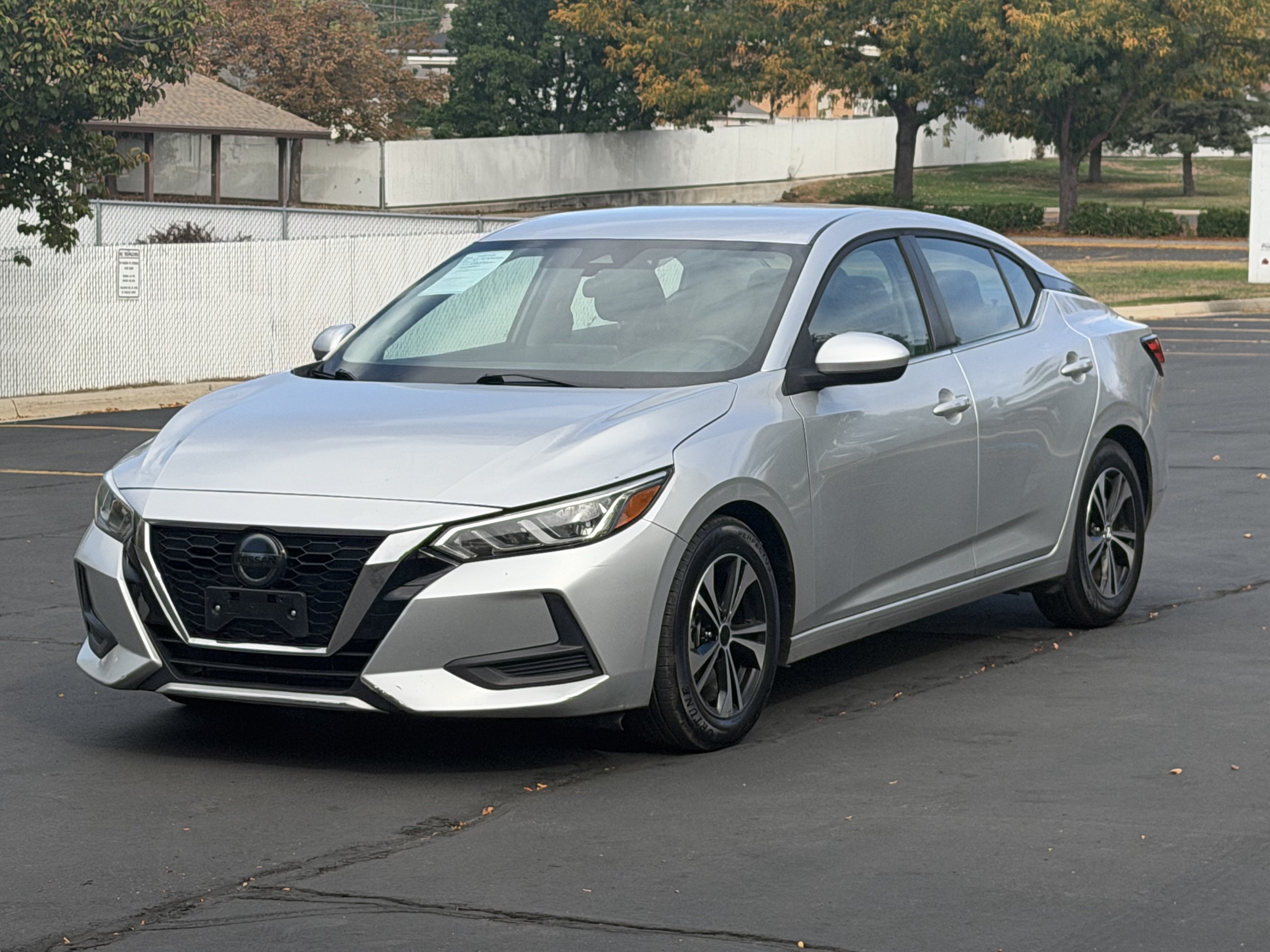 Used 2021 Nissan Sentra SV FWD image 2