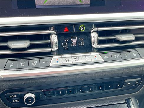 Used 2021 BMW 330i Sedan image 16