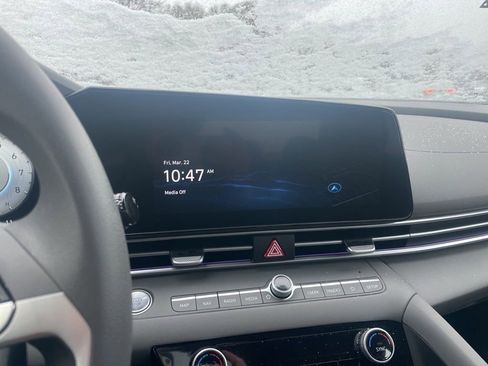 New 2024 Hyundai Elantra SEL w/ Convenience Package image 24