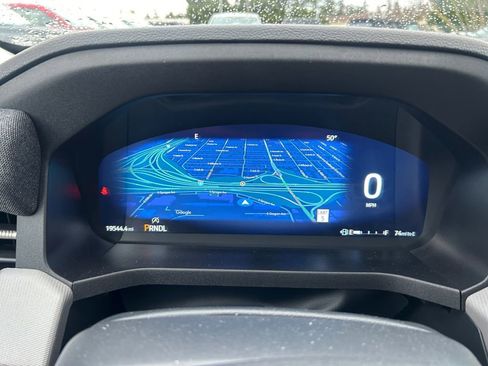 Used 2025 Ford Explorer Active w/ Active Comfort Package image 14