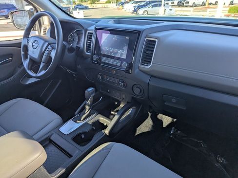 Certified 2022 Nissan Frontier SV w/ Technology Package image 13