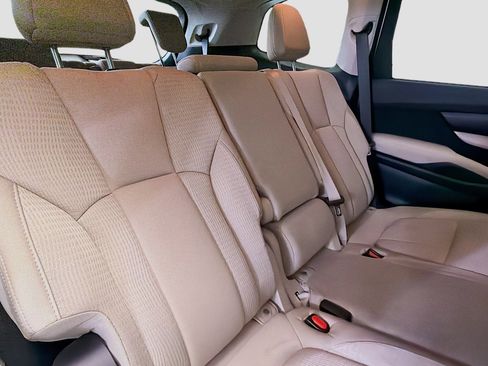 Used 2022 Subaru Ascent Premium w/ Convenience Package image 15