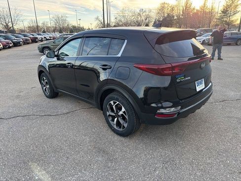 Used 2020 Kia Sportage LX image 3