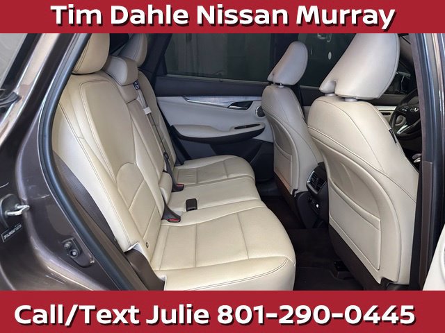 Used 2019 INFINITI QX50 Essential w/ Sensory Package AWD/4WD image 18