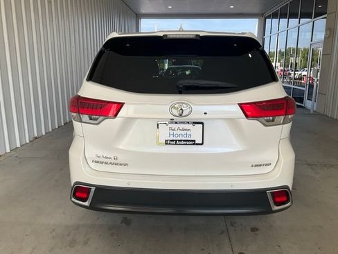 Used 2017 Toyota Highlander Limited FWD image 21