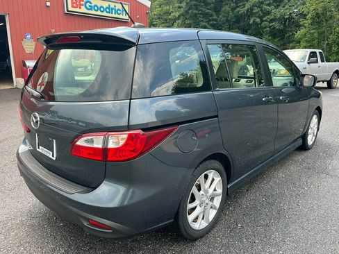 Used 2012 MAZDA MAZDA5 Touring w/ Moonroof & Audio Pkg FWD image 13