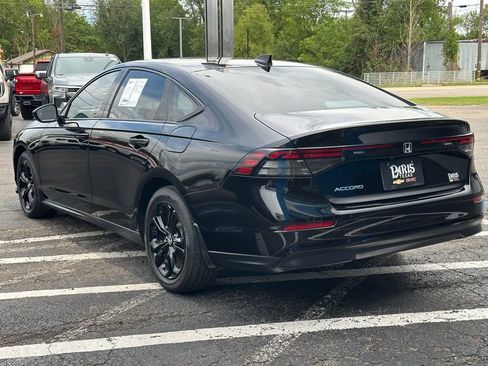 Used 2025 Honda Accord SE image 7