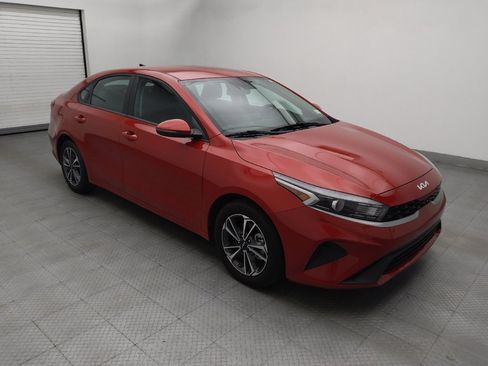 Used 2022 Kia Forte LXS w/ LXS Technology Package FWD image 11