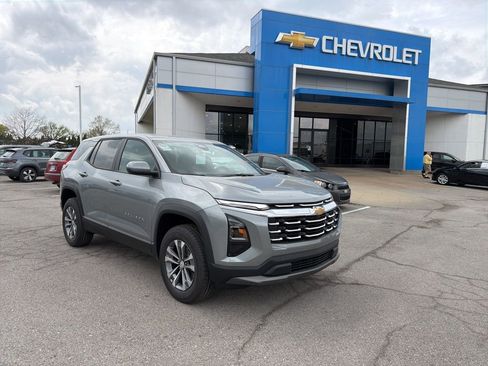 New 2026 Chevrolet Equinox LT FWD image 1