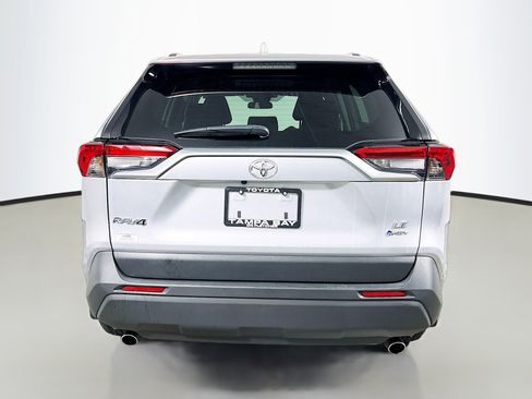 Used 2025 Toyota RAV4 LE AWD/4WD image 6