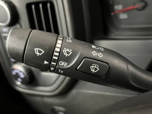 Used 2022 Chevrolet Silverado 1500 Custom AWD/4WD image 32