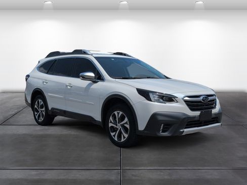 Used 2020 Subaru Outback Touring XT AWD/4WD image 2