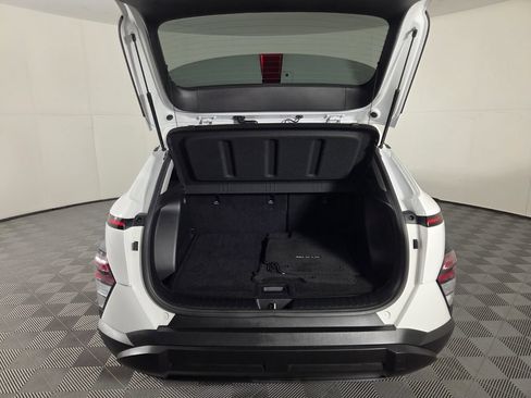Used 2024 Hyundai Kona SEL FWD image 25