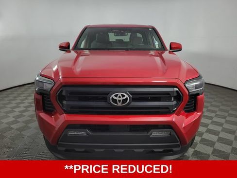 Used 2025 Toyota Tacoma SR5 AWD/4WD image 2