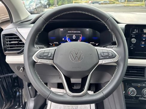 Certified 2025 Volkswagen Taos S FWD image 15