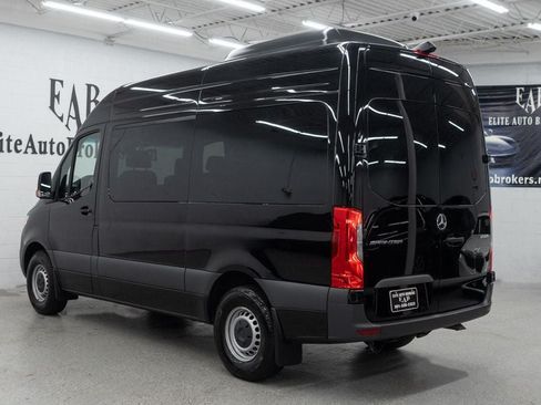 Used 2025 Mercedes-Benz Sprinter 2500 image 27