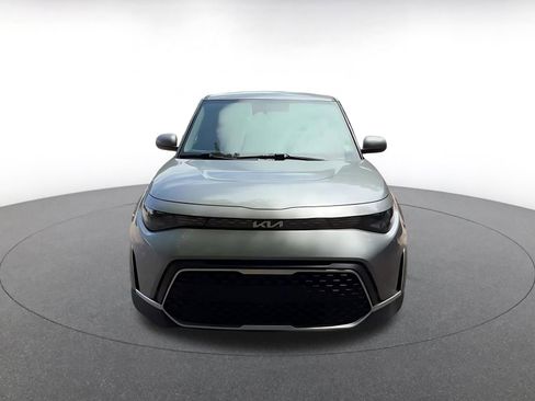 Used 2025 Kia Soul LX w/ LX Technology Package FWD image 4