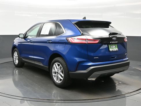 Used 2023 Ford Edge SEL w/ Convenience Package image 4