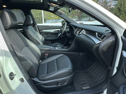 Certified 2020 INFINITI QX50 Essential w/ Edition 30 Package image 26
