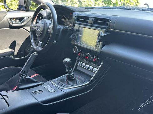 Used 2024 Subaru BRZ Limited RWD image 11