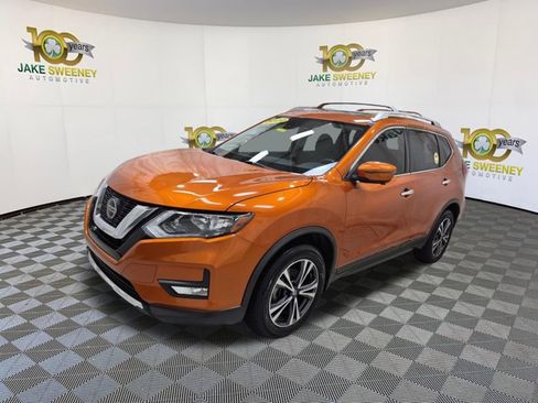 Used 2020 Nissan Rogue SV w/ Sun & Sound Touring Package AWD/4WD image 4