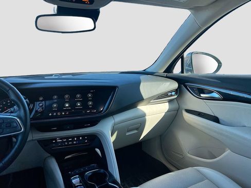 Used 2022 Buick Envision Essence w/ Safety Package image 24