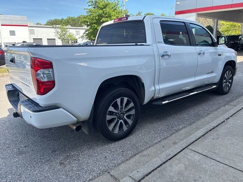 Used 2020 Toyota Tundra Limited w/ Limited Premium Package AWD/4WD image 3