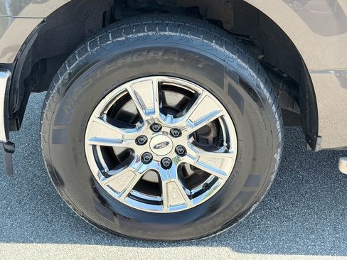 Used 2015 Ford F150 XLT w/ Equipment Group 302A Luxury RWD image 33