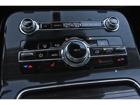 Used 2023 Lincoln Nautilus AWD image 26