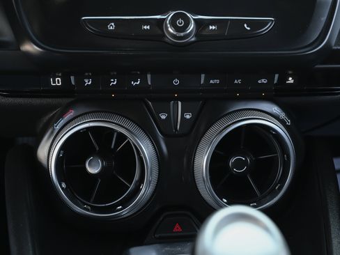 Used 2022 Chevrolet Camaro LT image 26