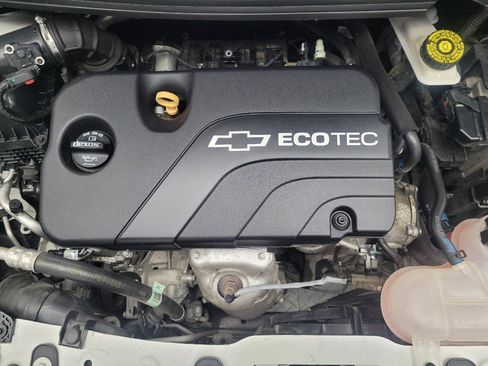 Used 2021 Chevrolet Spark LT FWD image 30
