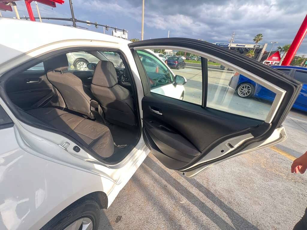 Used 2021 Toyota Corolla LE FWD image 8