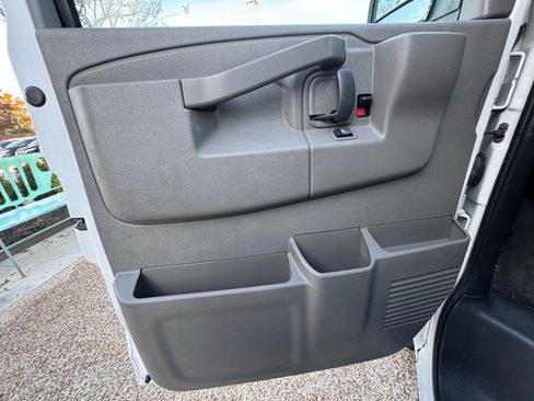 Used 2016 Chevrolet Express 3500 LT w/ LT Preferred Equipment Group image 13