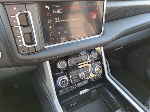 Used 2024 GMC Yukon Denali image 20