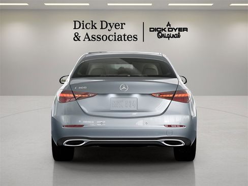 Used 2025 Mercedes-Benz C 300 Sedan image 14