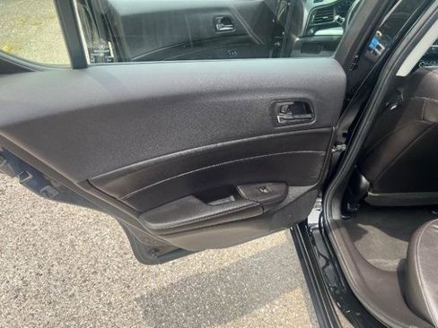 Used 2016 Acura ILX FWD image 41