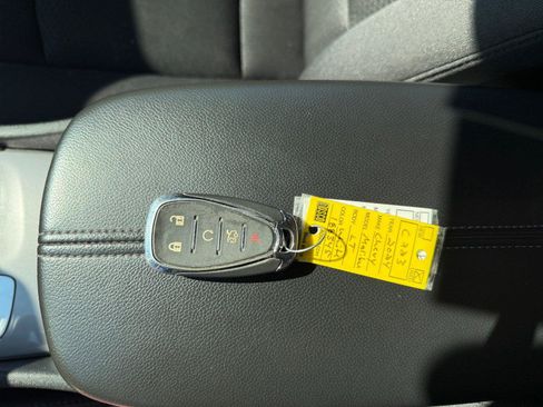 Used 2024 Chevrolet Malibu LT FWD image 29