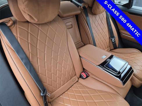 Used 2021 Mercedes-Benz S 580 4MATIC Sedan image 28