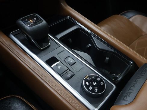 Used 2022 Nissan Pathfinder Platinum w/ Cargo Package image 25