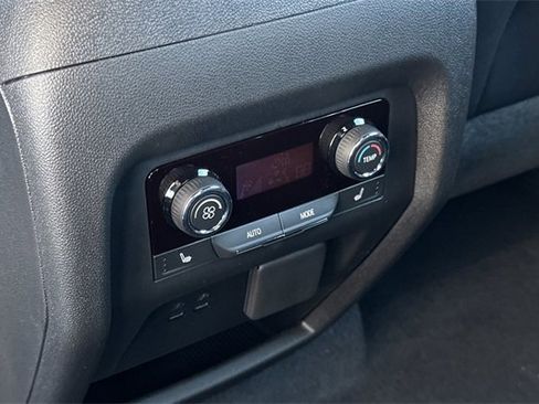 New 2026 Chevrolet Traverse RS image 17