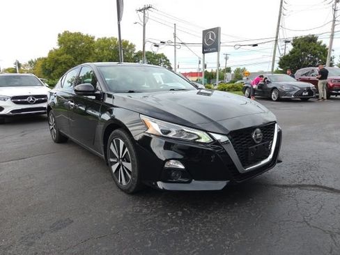 Used 2019 Nissan Altima 2.5 SV AWD/4WD image 1