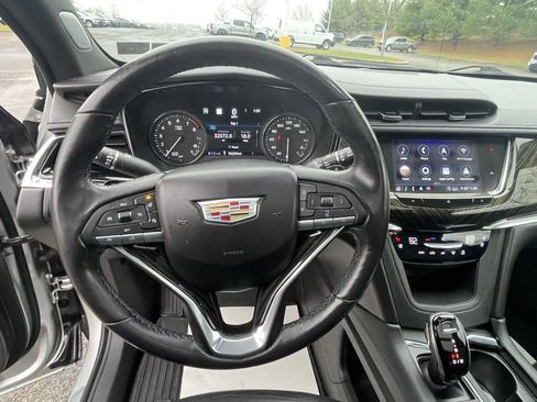 Used 2020 Cadillac XT6 Premium Luxury image 41