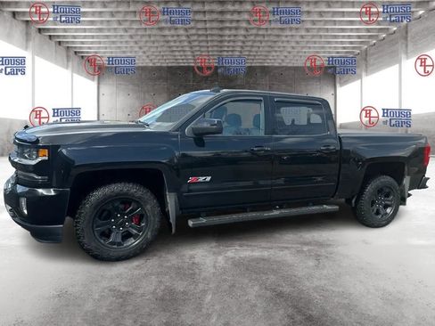 Used 2018 Chevrolet Silverado 1500 LTZ Z71 w/ LTZ Plus Package AWD/4WD image 8