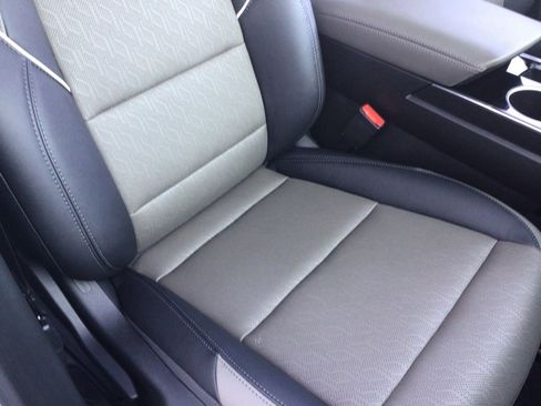 New 2026 Chevrolet Equinox LT w/ Convenience Package II image 12