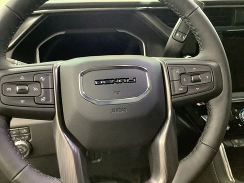 New 2026 GMC Sierra 2500 Denali Ultimate AWD/4WD image 18