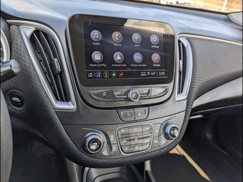 Used 2025 Chevrolet Malibu LT image 18