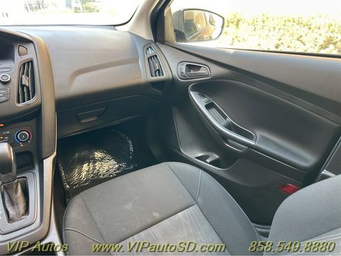 Used 2017 Ford Focus S image 19