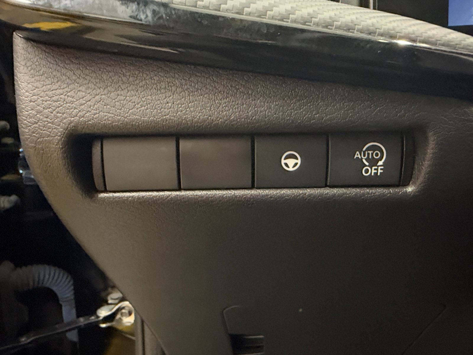 Used 2026 Nissan Kicks SR FWD image 24