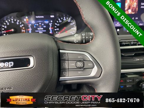 New 2026 Jeep Compass Trailhawk image 16